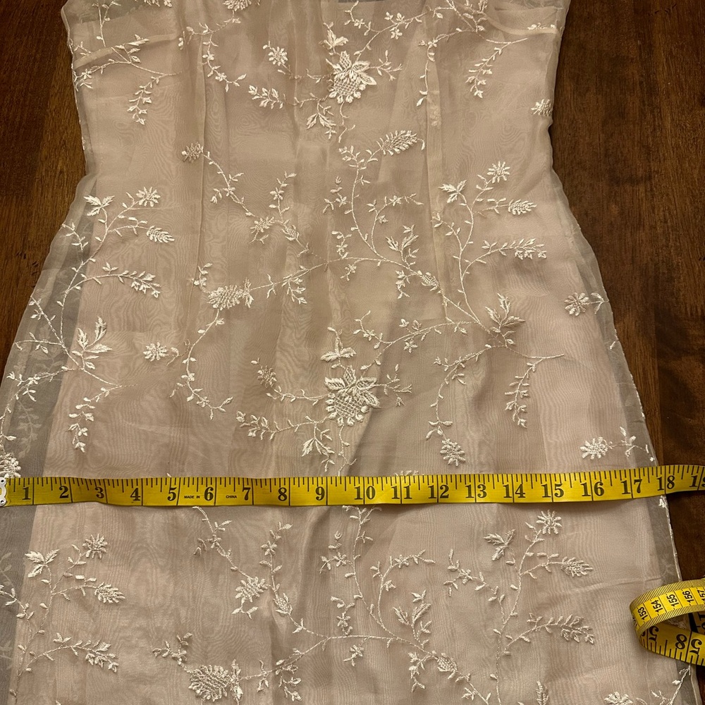Vintage ANN TAYLOR dress, 100% silk embroidery, size 2, elegant and classy - Picture 12 of 13